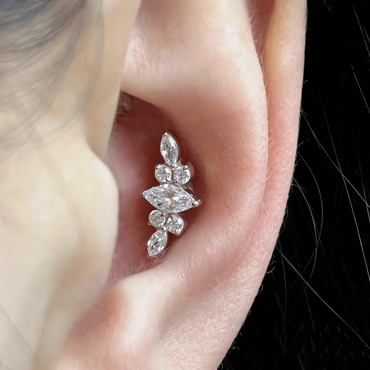 G23 ASTM316 Titanium Piercing Jewelry - Unique 6-Prong Earrings